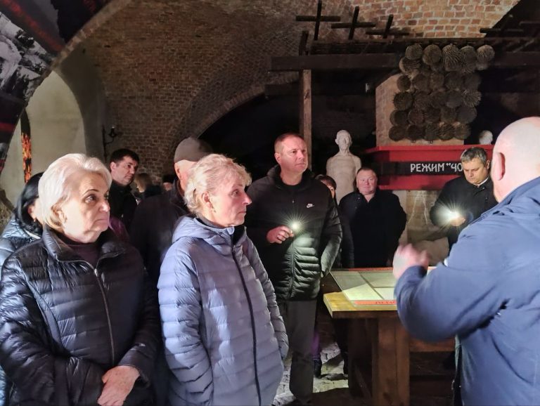 photo_2025-11-11_16-23-32